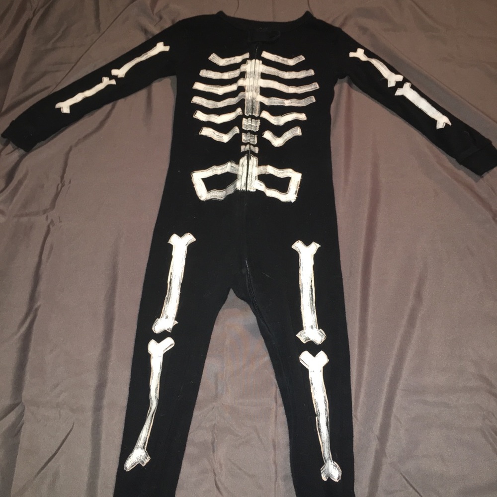 Kids skeleton onesie